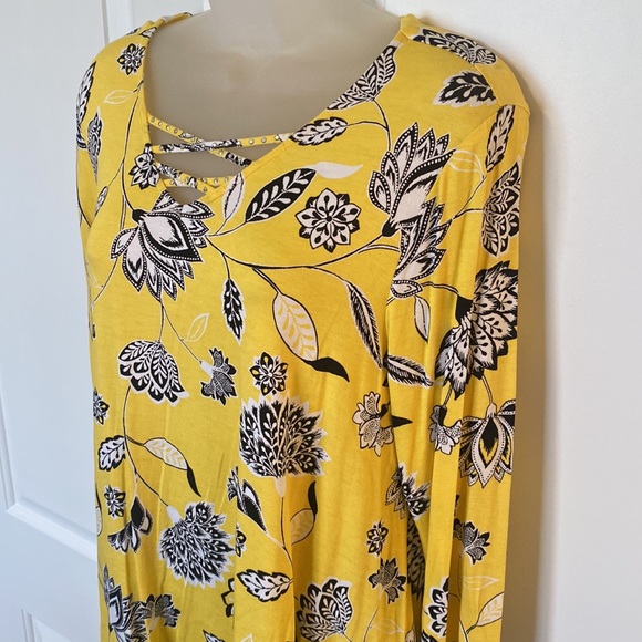 Ruby Rd Yellow Tunic - Picture 4 of 11